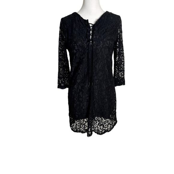 Abercrombie & Fitch Dresses & Skirts - Abercrombie & Fitch Black Lined Lace Mini Dress with 3/4 Sleeves - Size Small